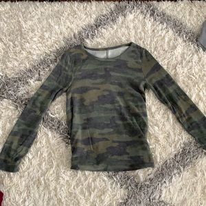 Light and Soft Camo Long Sleeve